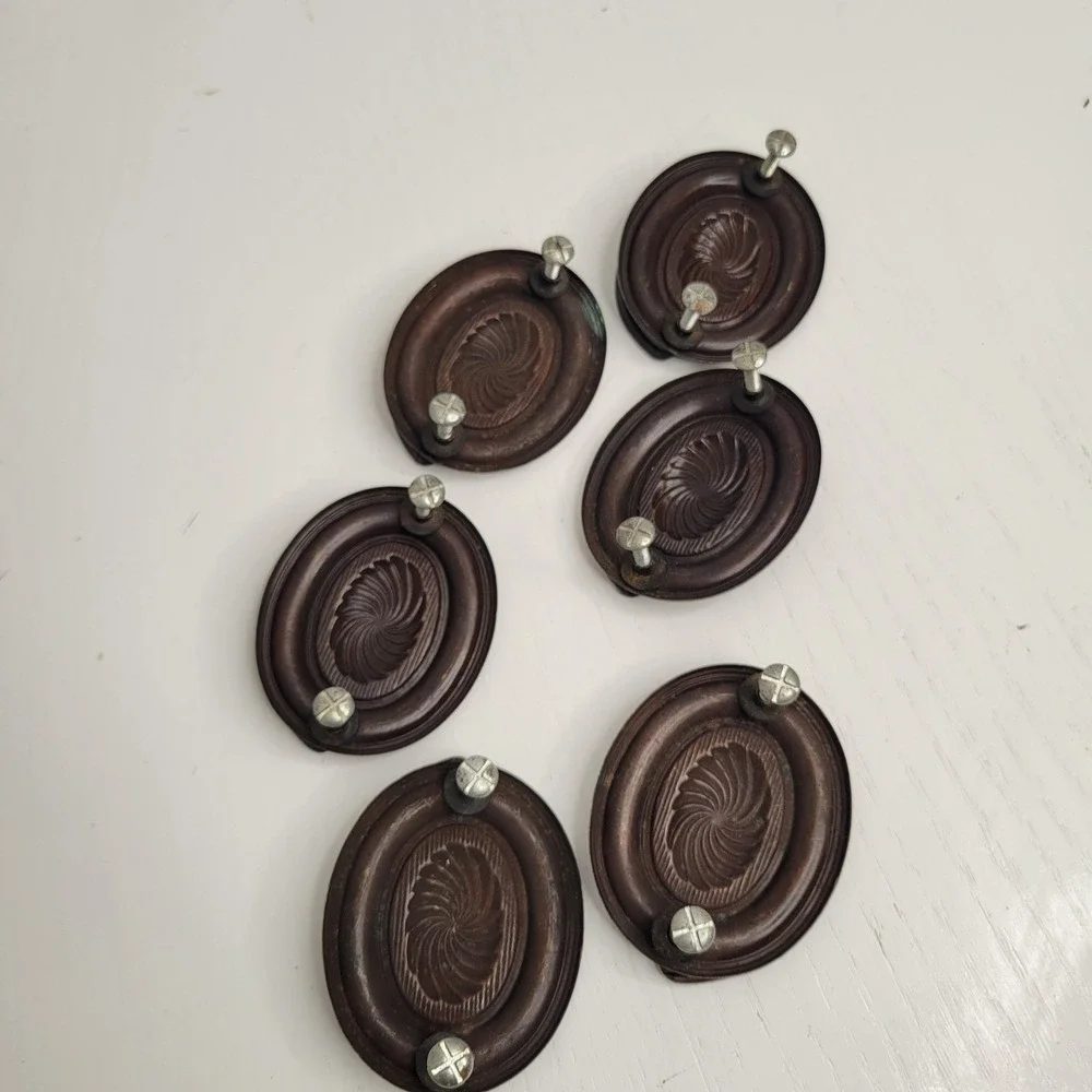 Set of 6 Vintage Hepplewhite Style Oval Brass Drawer Pulls w/ Sunburst Backplate